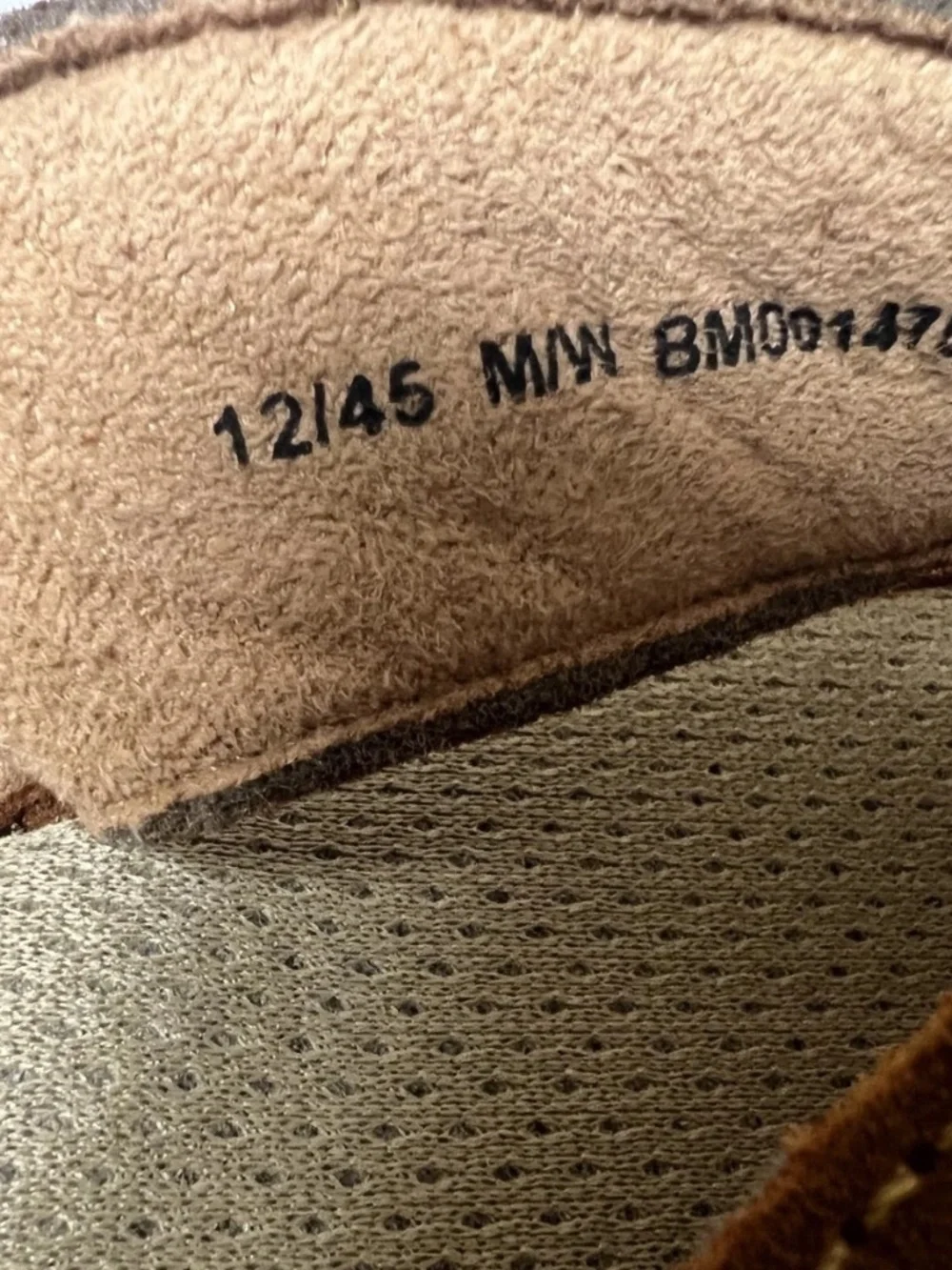 Born Men's Owem Brown Suede Thong Flip Flops Slides Sandals Size 12